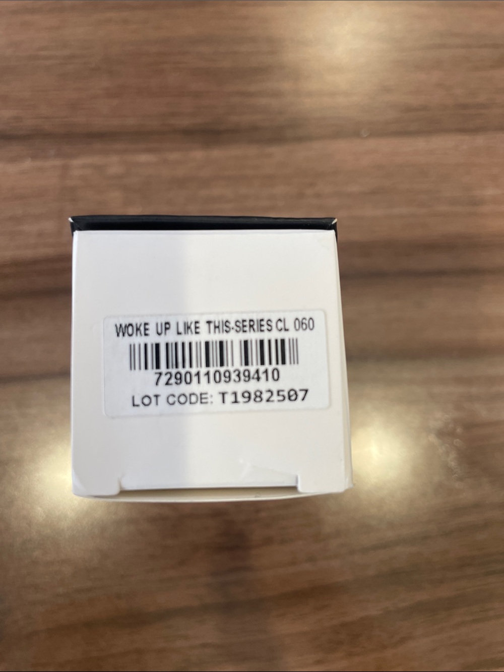IL MAKIAGE Flawless Base Foundation - Black Packaging - Picture 4 of 5